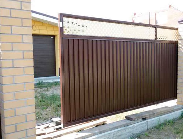 Эстетика и Надежность: Ворота Grand Line для Вашего Дома в Петрозаводске от 37429 руб